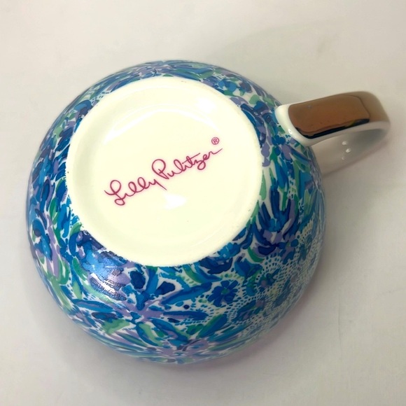 💥3/10 Sale - Lilly Pulitzer Blue Floral Mug - Picture 5 of 6